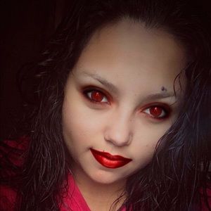 Meet your Posher, Melany