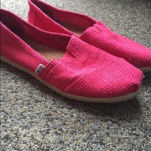 Women's TOMS slip on shoes