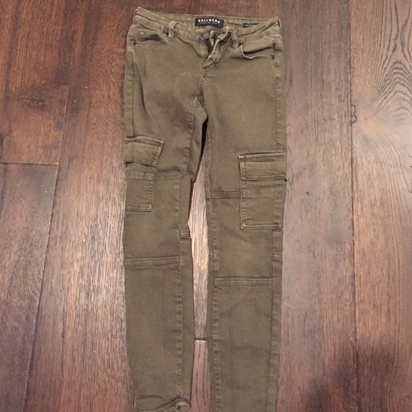 Bullhead from pacsun cargo army green jeans