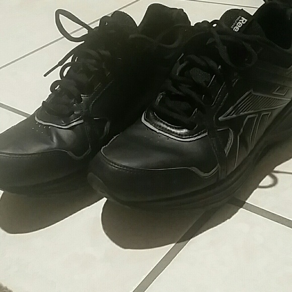 Shoes - Picture 2 of 4