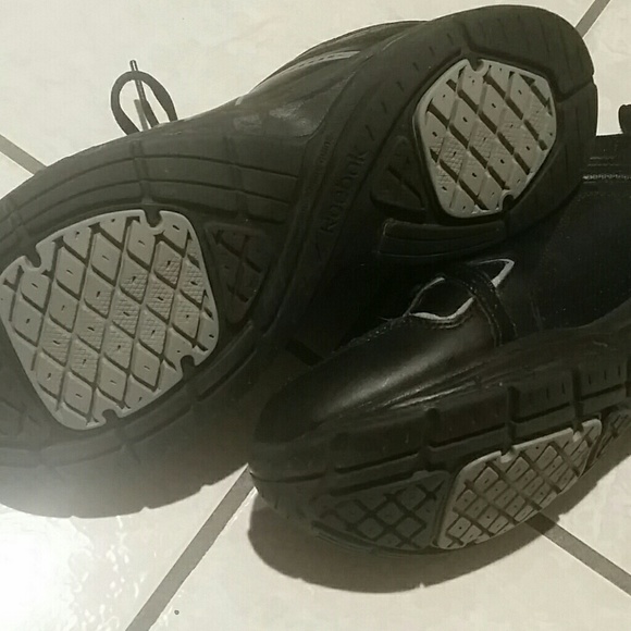 Shoes - Picture 3 of 4