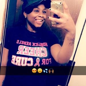 Meet your Posher, Aisha