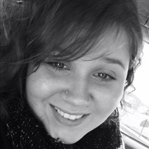 Meet your Posher, Caitlin