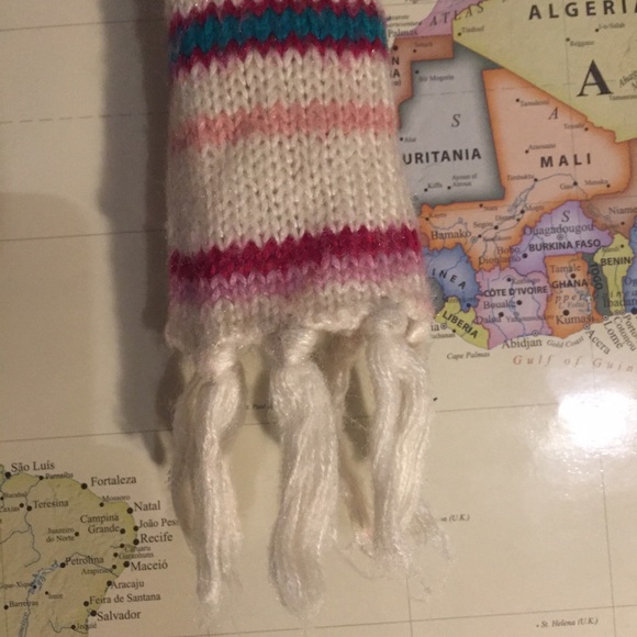 Striped scarf - Picture 2 of 4