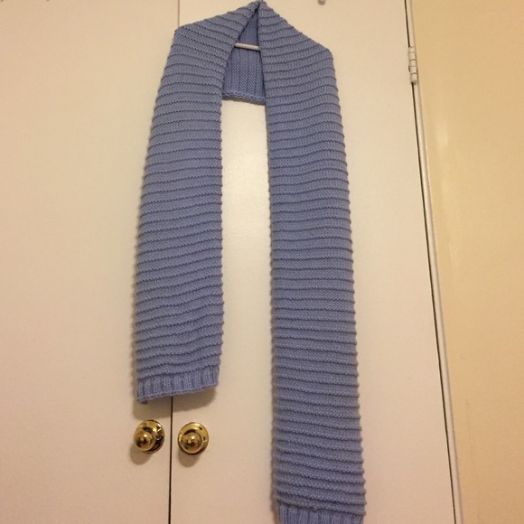 Pale blue knit scarf from Zara