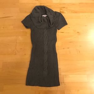 Charlotte Russe small gray sweater short sleeve