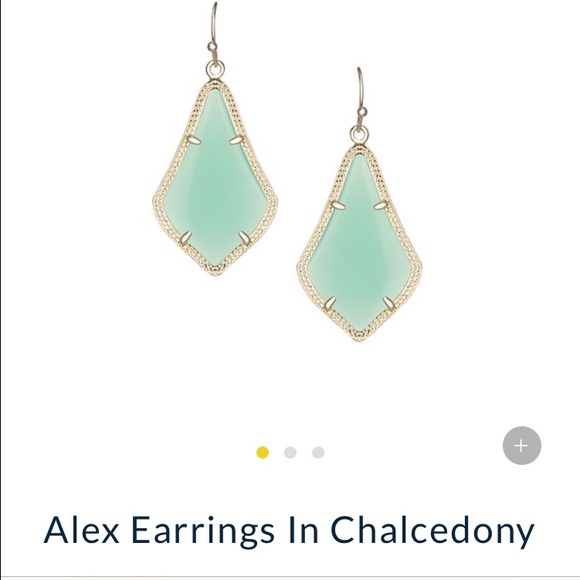 Kendra Scott Alex earrings!