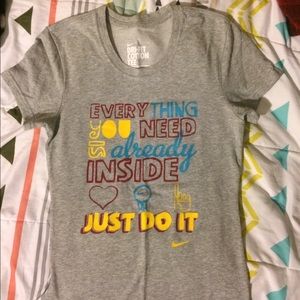 Nike tee
