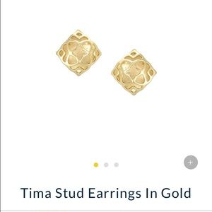 Kendra Scott gold studs