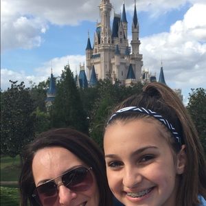 Meet your Posher, Jennifer