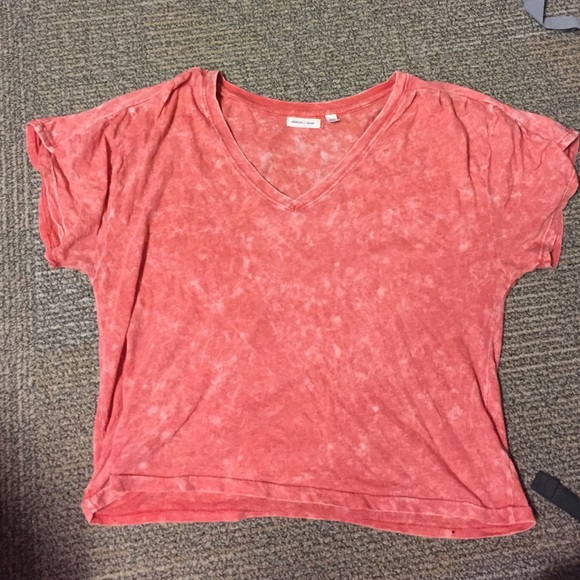 Orange-red acid wash tshirt