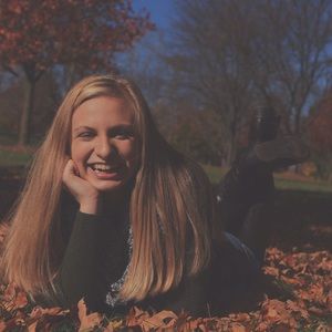 Meet your Posher, Abby