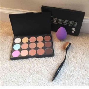 Contours palette +oval brushes +sponge
