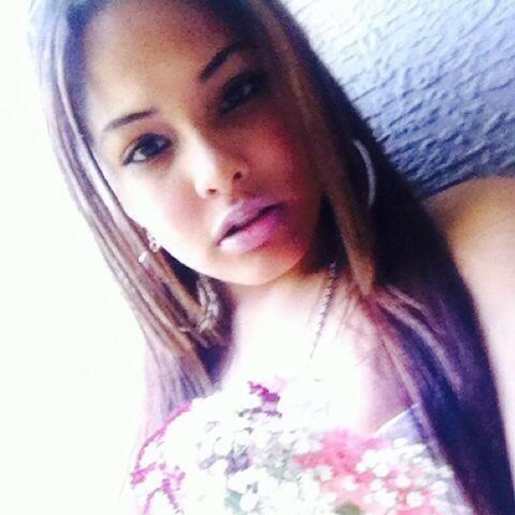 Meet your Posher, Gabriela - Picture 1 of 1