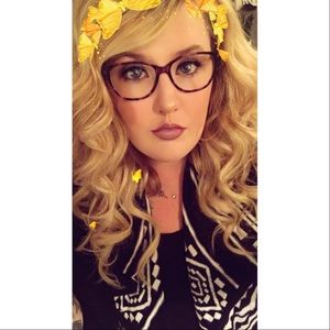 Meet your Posher, Kasie