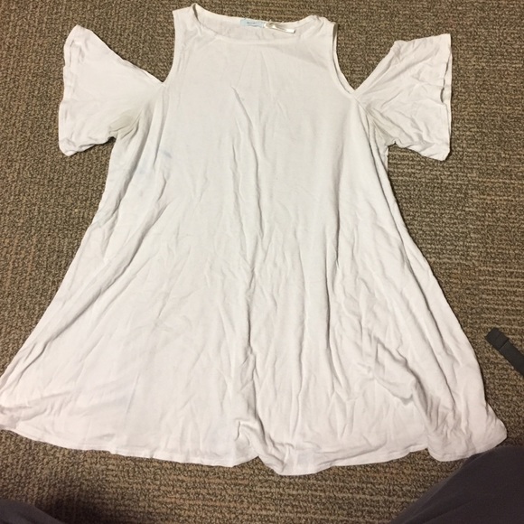 Shoulder cutout kimchi blue shirt