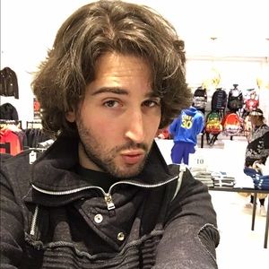 Meet your Posher, Abe