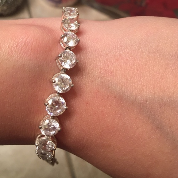 Sterling silver stunning bracelet