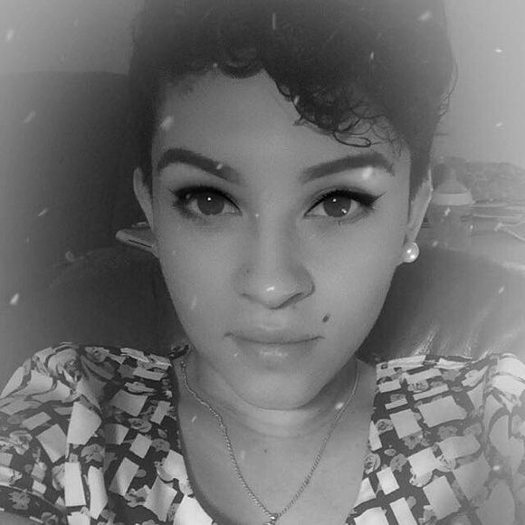 Meet your Posher, Joana