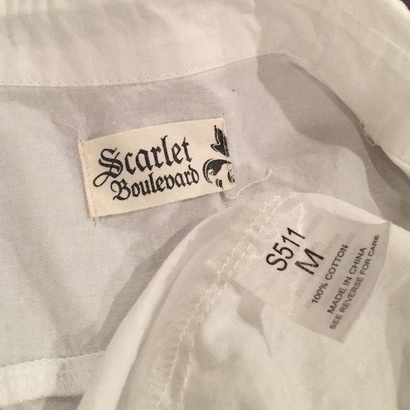 Scarlet Boulevard white button down with long back - Picture 4 of 4