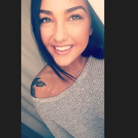 Meet your Posher, Mikayla