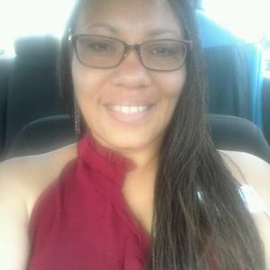 Meet your Posher, Connie