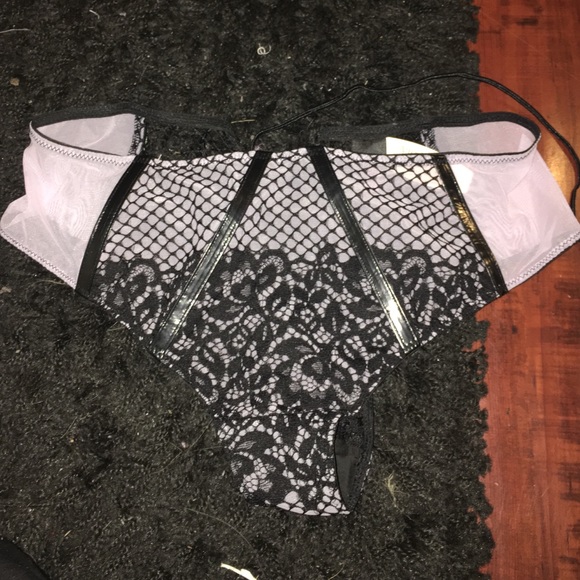 Sexy lace up underwear - Picture 2 of 4