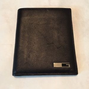 💯 Authentic Gucci Wallet