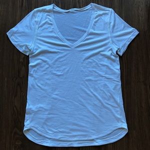 Lululemon v neck shirt