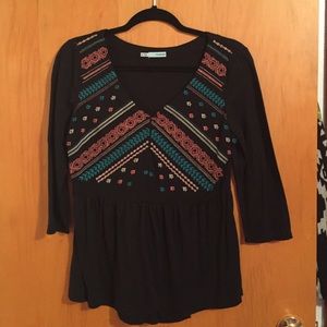 Maurice's size medium black top!