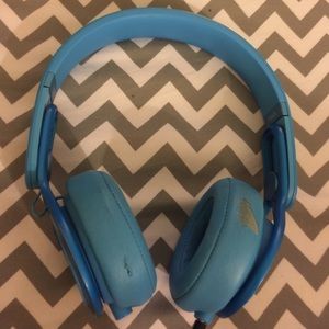 OFFER? BEATS MIXR HEADPHONES