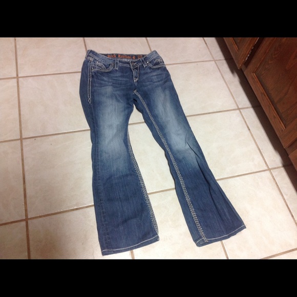 Rock Revival Jeans - Picture 3 of 3