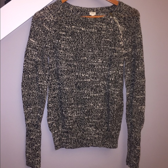 J Crew black & white knitted shoulder zip sweater