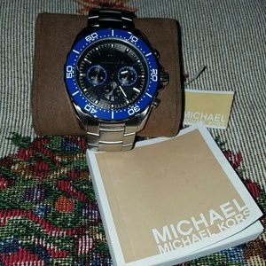 MICHAEL KORS WATCH NWT ???????