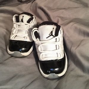 Jordan's JORDAN 11 RETRO LOW TODDLER SIZE 7