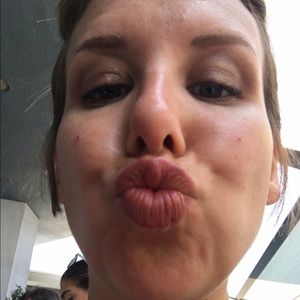 Meet your Posher, Courtney