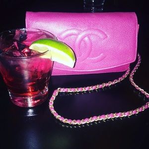 💯% AUTHENTIC Chanel Caviar chain purse
