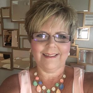 Meet your Posher, Monica