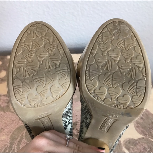 DONATED 💞 - Picture 2 of 4