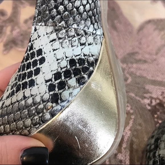 DONATED 💞 - Picture 3 of 4