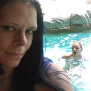 Meet your Posher, Izzy leigh