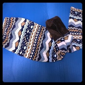 Faux fur lined leggings.