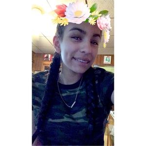 Meet your Posher, Reyna