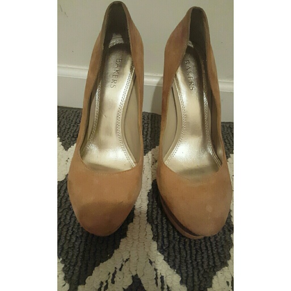 Beige pumps