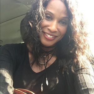 Meet your Posher, Ellen