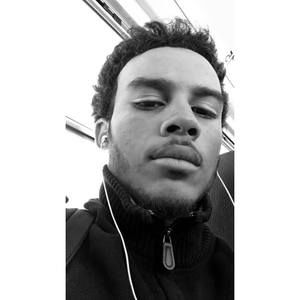 Meet your Posher, Chase