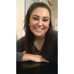 Meet your Posher, Casey