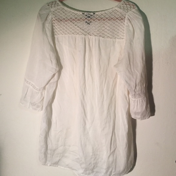 H&M blouse 🌸 - Picture 4 of 4
