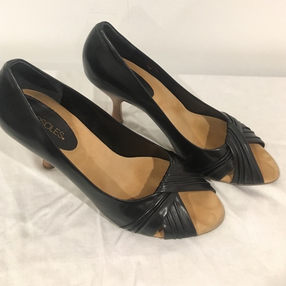 Aerosoles Trap Hands Leather Open