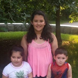 Meet your Posher, Estela